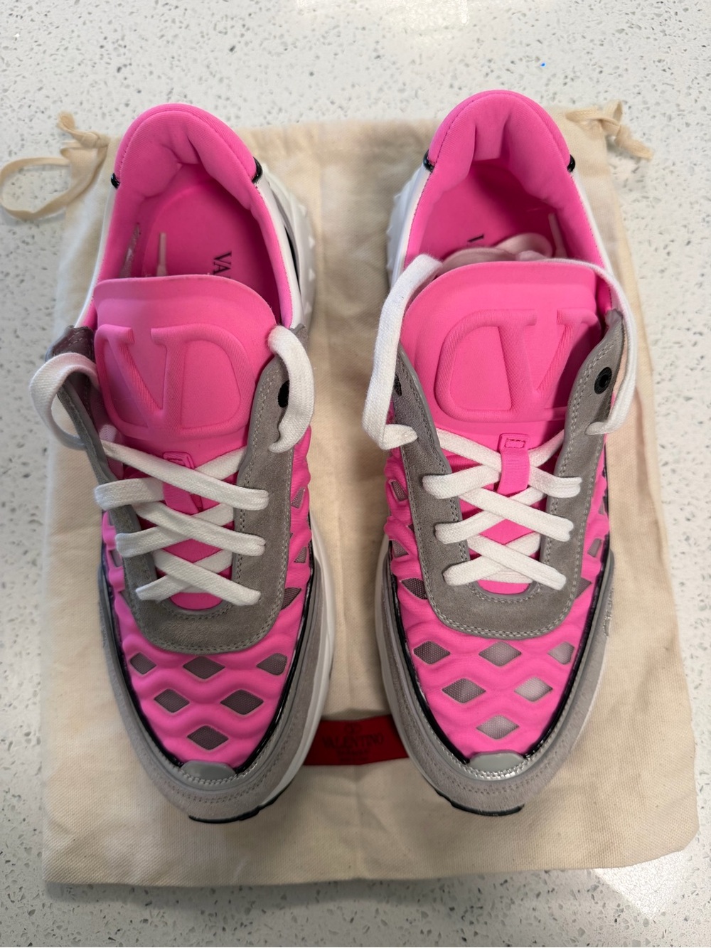 Valentino Garavani Women’s Ready Go Runner Gray and Bright Pink Size 39.5